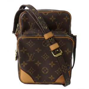 55413 1 Gucci GG Supreme Sherry Line Shoulder Bag Brown