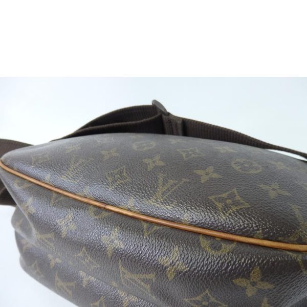 55888 10 Louis Vuitton Reporter PM Monogram Handbag Brown