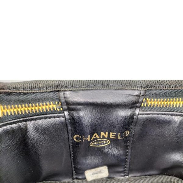 57589 7 Chanel Vanity Bag Caviar Skin Black