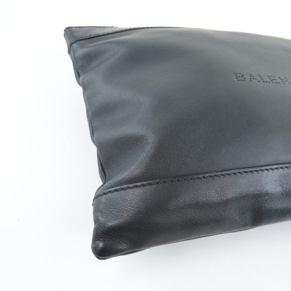 59080375 4 Balenciaga Navy Clip M Clutch Bag Calf Black