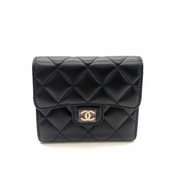 6 cha231202 1ta Chanel Matelasse Classic Small Flap Wallet Black