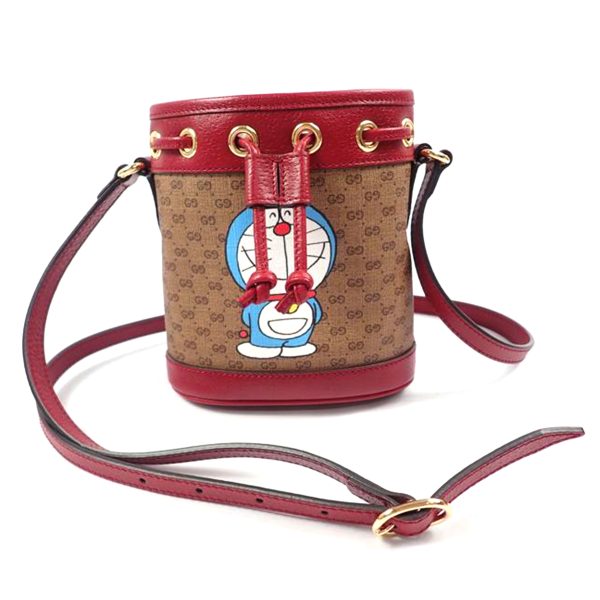 60185 1 Gucci Doraemon Mini Bucket Bag