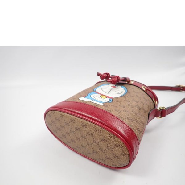 60185 4 Gucci Doraemon Mini Bucket Bag