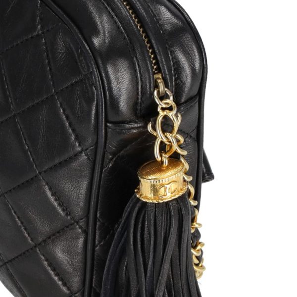 61107 8 Chanel Vintage Matelassé Fringe Chain Shoulder Bag