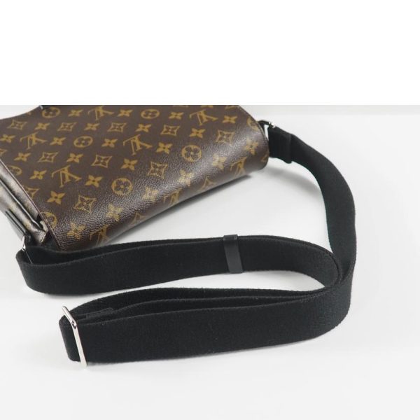 61269 3 Louis Vuitton District PM Messenger Bag Monogram Macassar