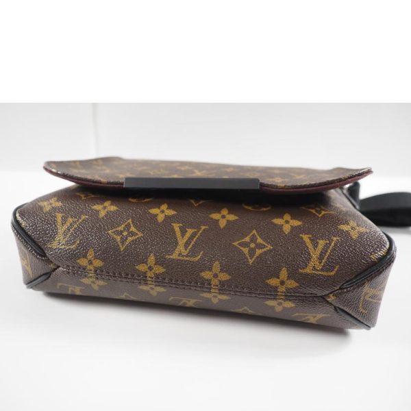 61269 4 Louis Vuitton District PM Messenger Bag Monogram Macassar