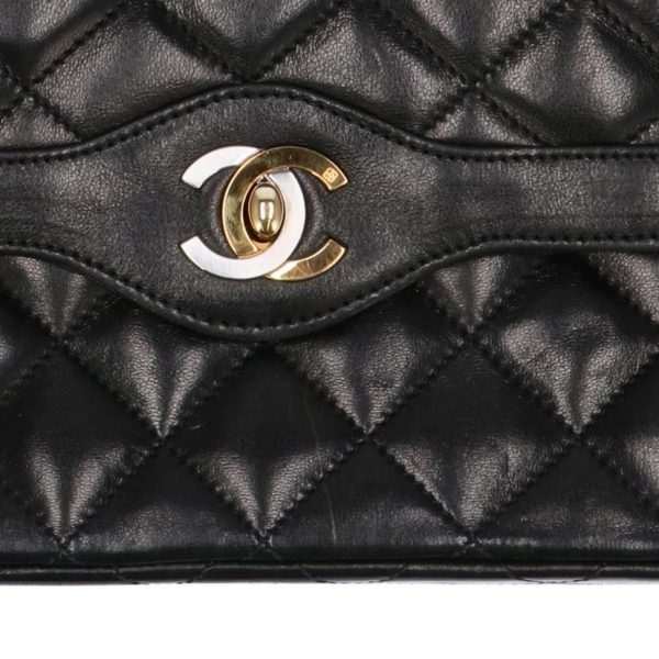 64029 9 Chanel Matelasse W Flap Chain Shoulder Bag Black