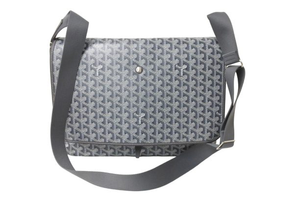 65252 d2 Goyard Capetian MM Messenger Bag Gray