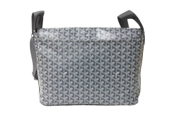 65252 d3 Goyard Capetian MM Messenger Bag Gray