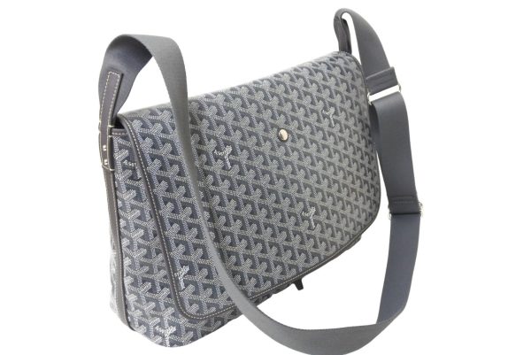 65252 d4 Goyard Capetian MM Messenger Bag Gray