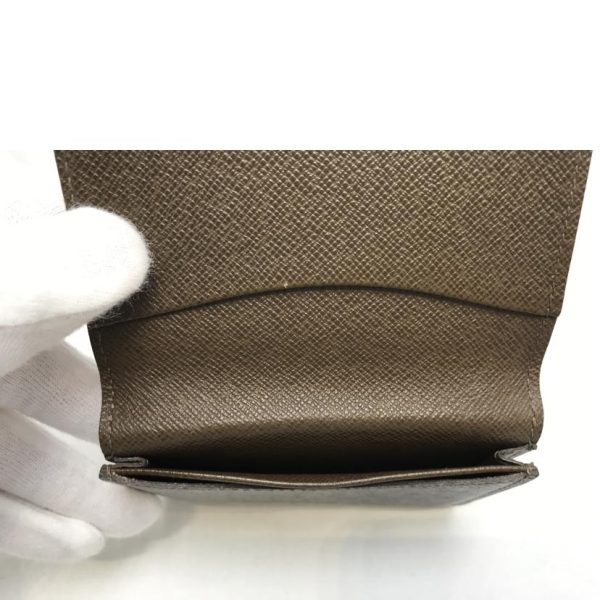 67485 4 Louis Vuitton Grizzly Taiga Card Case