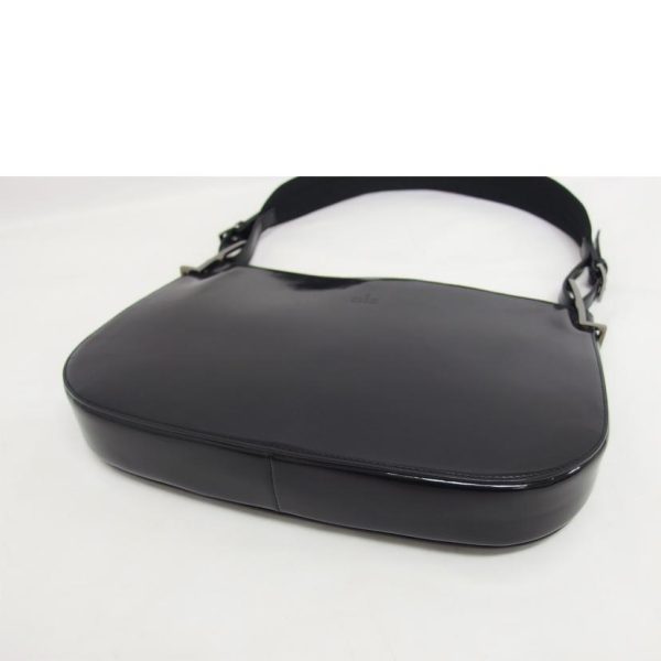 67560 3 Gucci Enamel Leather One Shoulder Bag Black