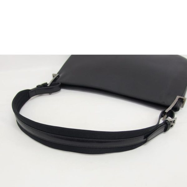 67560 4 Gucci Enamel Leather One Shoulder Bag Black