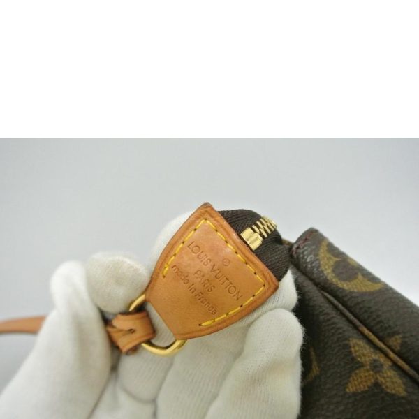 67644 7 Louis Vuitton Pochette Accessoire Monogram