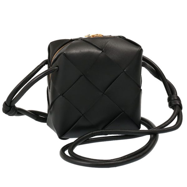 701915 vcqc2 8425 BOTTEGA VENETA Mini Cassette Camera Bag Maxi Intrecciato Crossbody Black