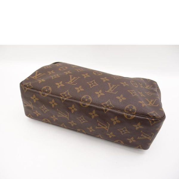 70828 3 Louis Vuitton Truth Toilette 28 Clutch Bag Monogram