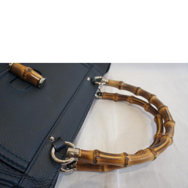 70873 4 Gucci Gucci Shima Leather Bamboo Hand Bag Navy