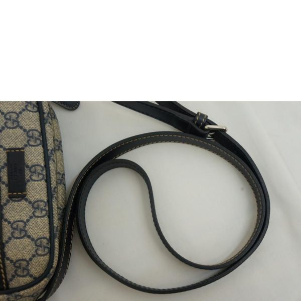 71729 4 Gucci GG Supreme PVC Shoulder Bag Beige