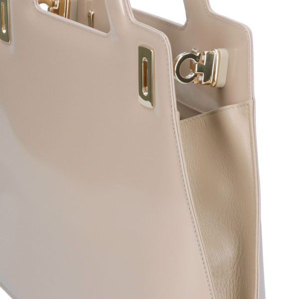 71860 6 FERRAGAMO 2WAY bag WANDA medium beige