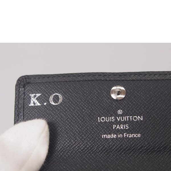 72040 5 Louis Vuitton Multicle 6 Key Holder Taiga Black