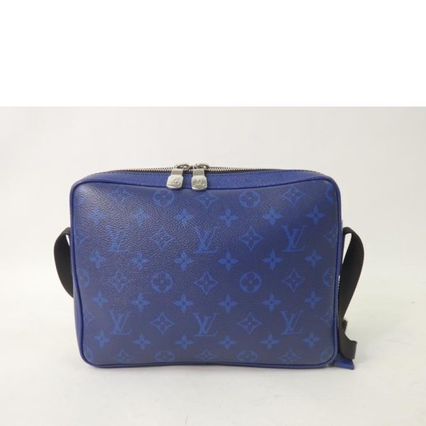 72696 2 Louis Vuitton Outdoor Messenger PM Monogram Body Bag