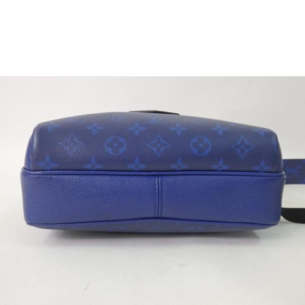 72696 4 Louis Vuitton Outdoor Messenger PM Monogram Body Bag