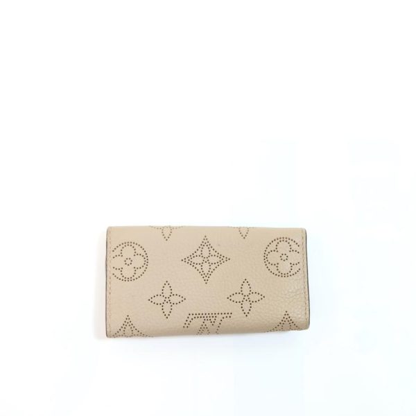 72805 2 Louis Vuitton Multicle 4 Monogram Mahina Key Holder Magnolia