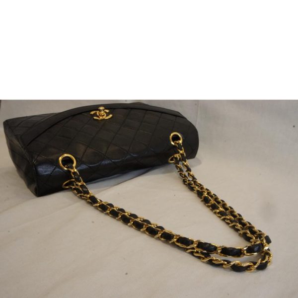 74582 4 Chanel Lambskin Round Flap Chain Shoulder Bag