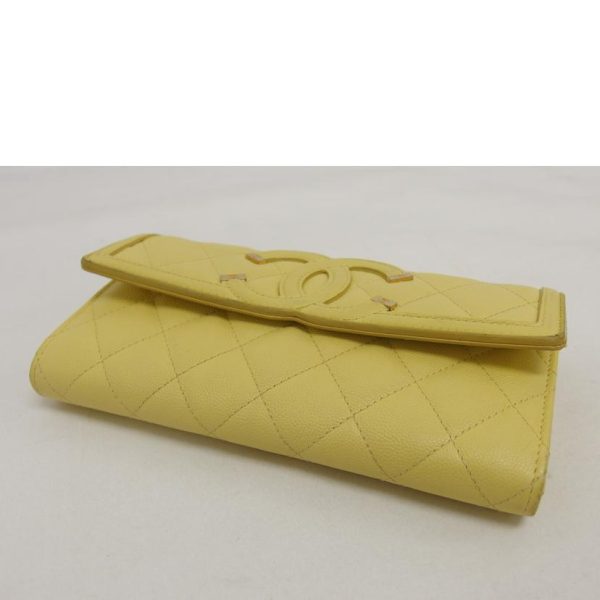 74991 3 Chanel CC Filigree Caviar Skin Bi Fold Long Wallet