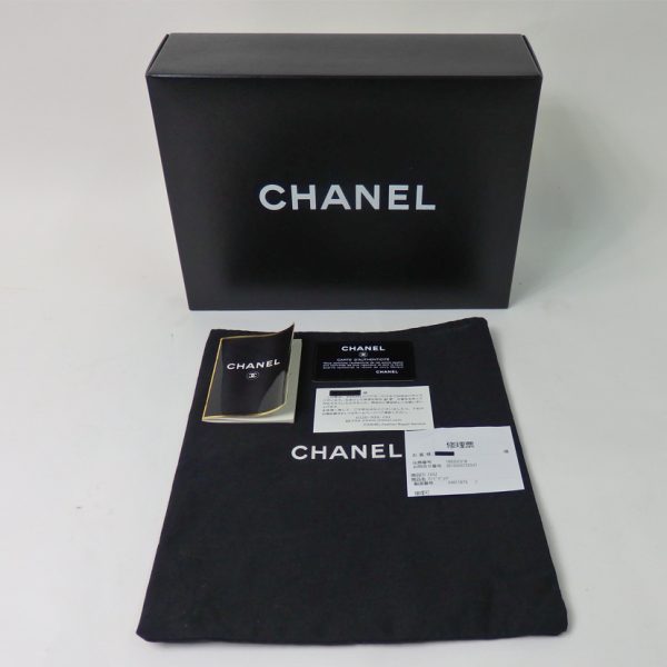 75737 6 Chanel Matelasse Chain Shoulder Black