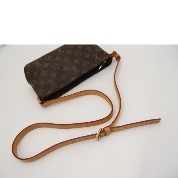 76164 4 Louis Vuitton Trotter Bag Monogram