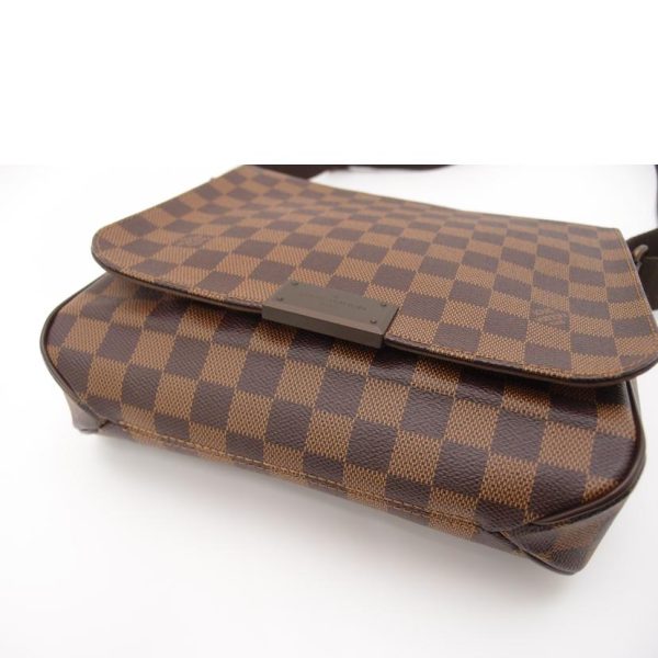 76258 3 Louis Vuitton District PM Damier Ebene Messenger Bag Brown