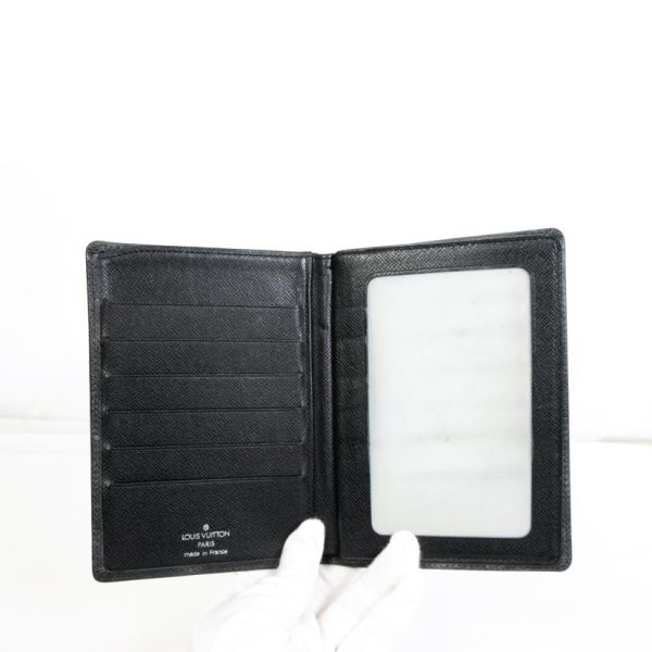 76929 4 Louis Vuitton Kicard with Pass Case Taiga Black Wallet