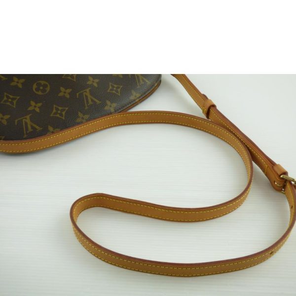 77093 4 Louis Vuitton Drouot Monogram Handbag Brown