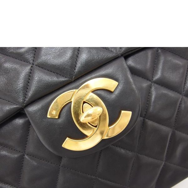 77200 8 Chanel Deca Matelassé 34 W Chain Shoulder Bag Black