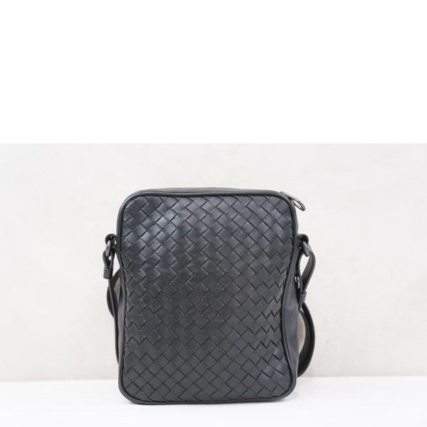 78893 2 BOTTEGA VENETA Intrecciato Shoulder Bag