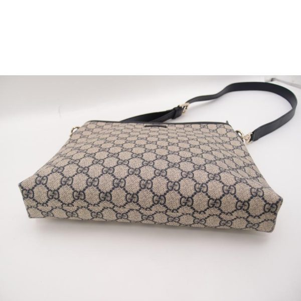 78939 3 Gucci GG Supreme Shoulder Bag Navy