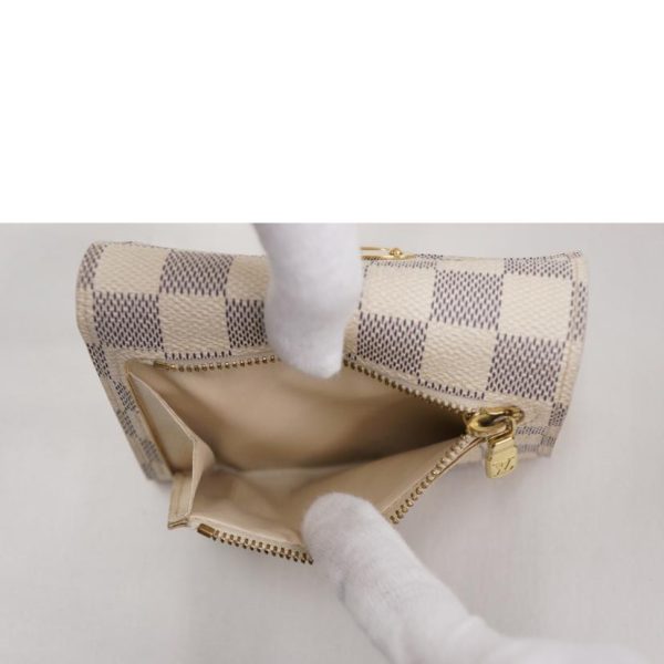 79850 8 Louis Vuitton Portefeuille Koala Damier Azur Wallet Bag White