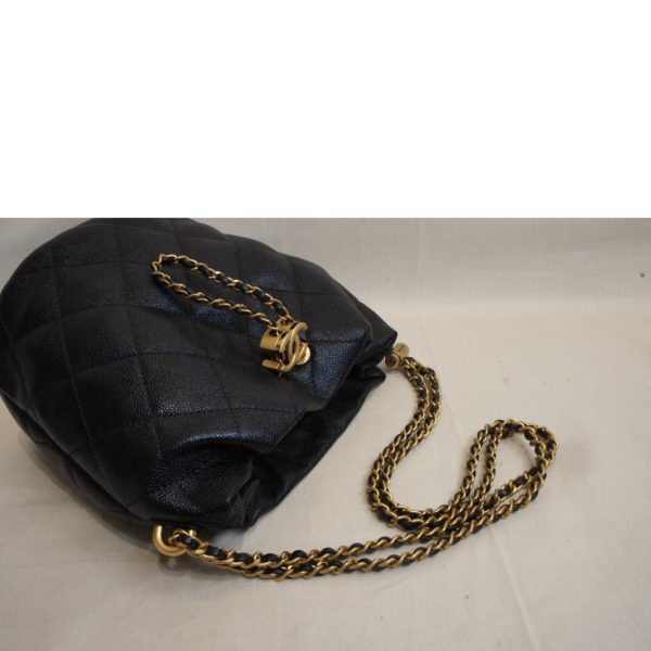 79893 4 Chanel Matelasse Bucket Bag Navy