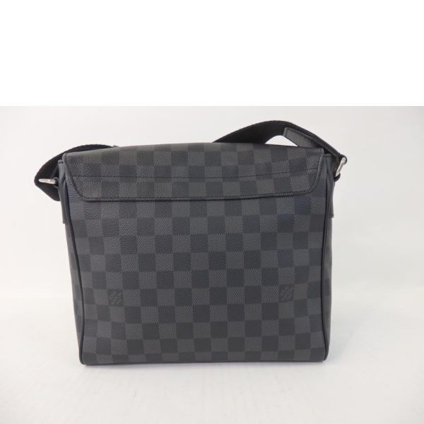 80538 2 Louis Vuitton District PM Damier Graphite Messenger Bag Black