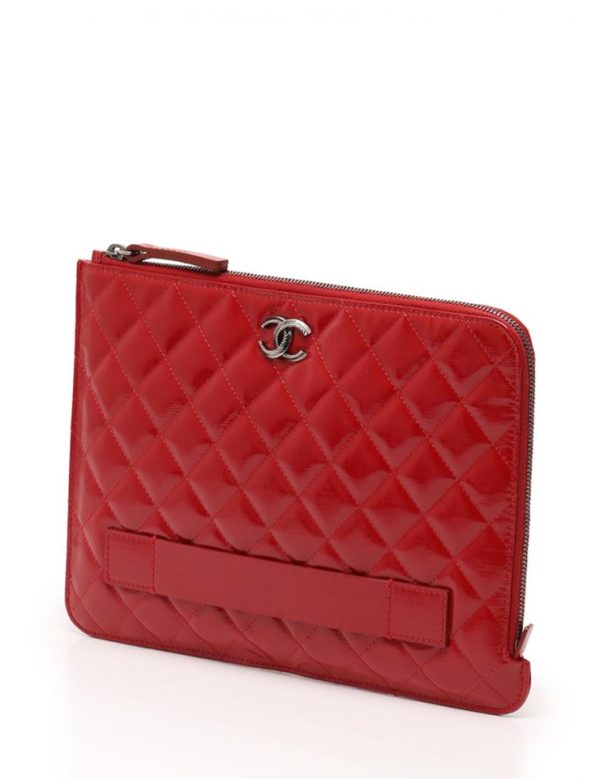 808053002058 2 Chanel Matelasse Clutch Bag Enamel Red