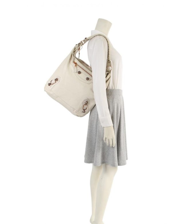 811091007127 10 Balenciaga The Giant Day Leather Shoulder Bag Ivory