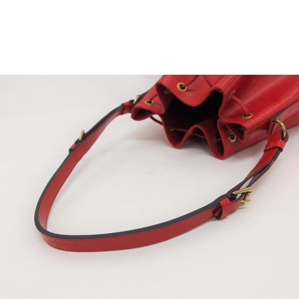 81344 4 Louis Vuitton Petit Noe Shoulder Bag Epi Red