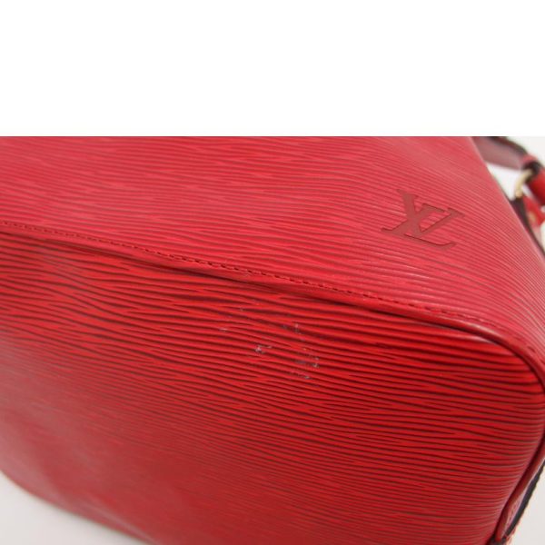 81344 6 Louis Vuitton Petit Noe Shoulder Bag Epi Red