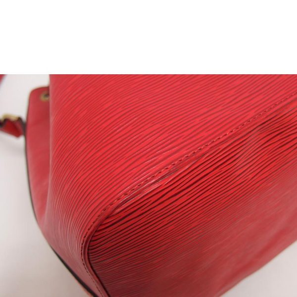 81344 7 Louis Vuitton Petit Noe Shoulder Bag Epi Red