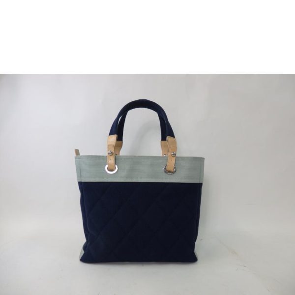 81643 2 Chanel Paris Biarritz Tote Bag MM Navy x Light Blue