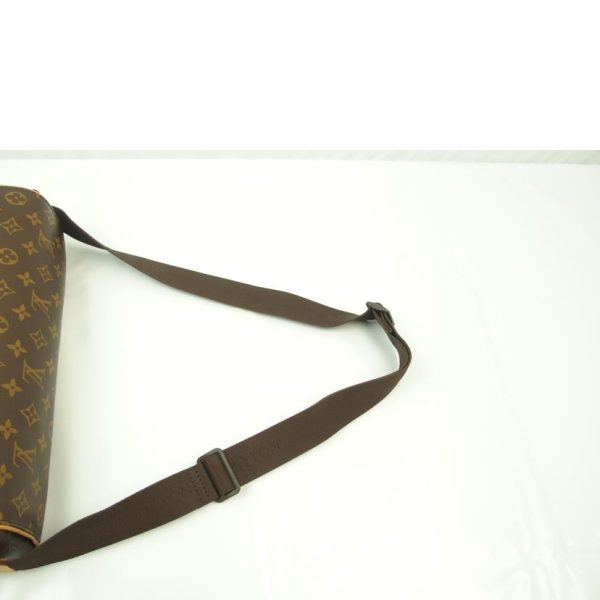 81842 4 Louis Vuitton Aves Shoulder Bag Monogram