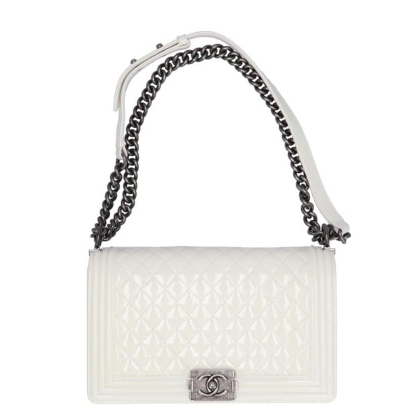 82611 1 Chanel Boy Chanel Matelassé Chain Shoulder Bag White