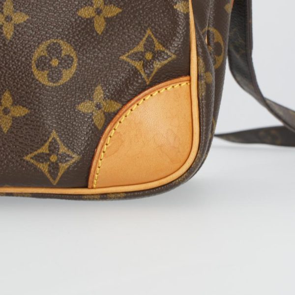 84788 10 Louis Vuitton Nile Shoulder Bag Monogram Brown