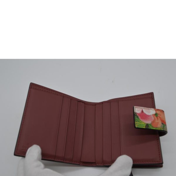 85969 4 Gucci GG Blooms Compact Leather Wallet